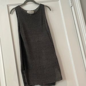 Woman’s sweater tank